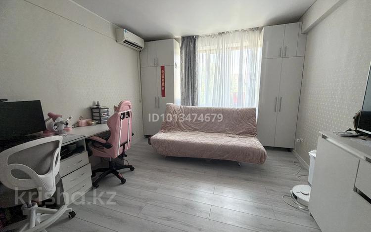1-бөлмелі пәтер · 40 м² · 3/5 қабат, 4мкр, бағасы: 18 млн ₸ в Конаеве — фото 2