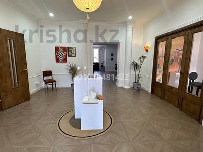 Еркін · 100 м², бағасы: 500 000 ₸ в Актобе, мкр. Алтын орда