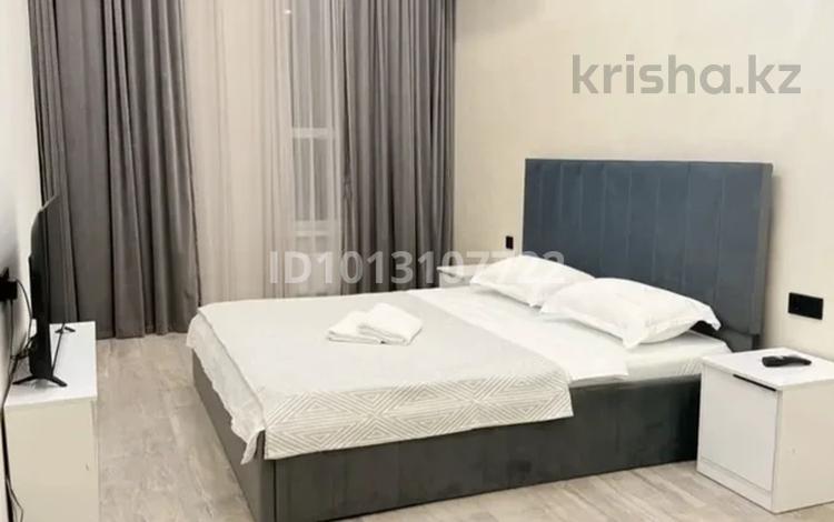 1-бөлмелі пәтер · 60 м² · 3/9 қабат, 12 микрорайон — Центр города, бағасы: 12 000 ₸ в Актобе — фото 2
