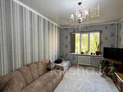 2-комнатная квартира, 52 м², 4/5 этаж, 10 микр 31 за 15 млн 〒 в Таразе