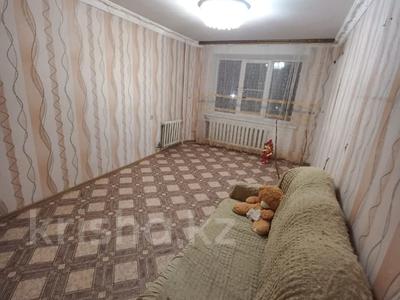 2-комнатная квартира, 55 м², 4/5 этаж, Строитель за 15.5 млн 〒 в Уральске