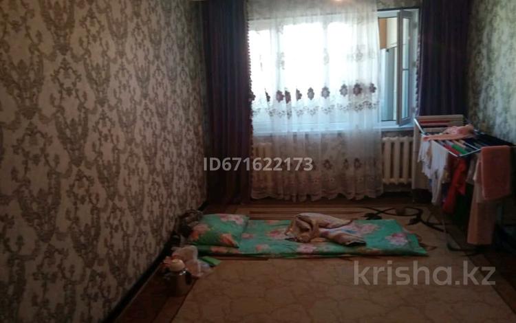 4-комнатная квартира, 80 м², 2/5 этаж, Мкр Самал 35 за 25 млн 〒 в Туркестане — фото 2