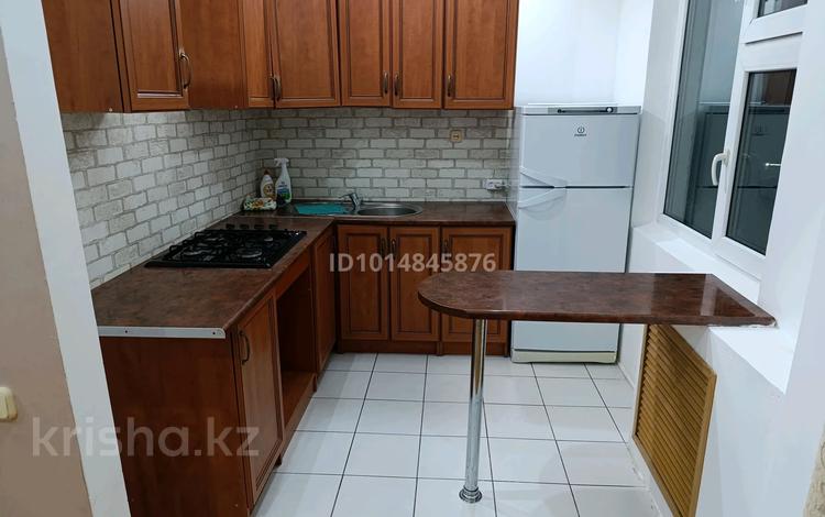 2-комнатная квартира · 48 м² · 5/5 этаж, Абая 51 — Курмангазы Абая за 160 000 ₸ в Уральске, мкр Школьник — фото 2