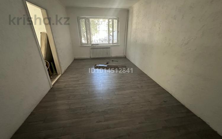3-комнатная квартира · 60 м² · 1/5 этаж, Абдуразакова 8 за 170 000 ₸ в Шымкенте, Аль-Фарабийский р-н — фото 2