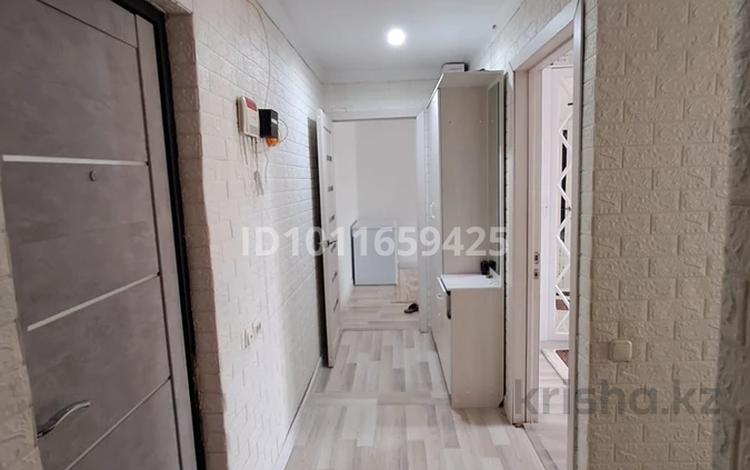 4-бөлмелі пәтер · 62 м² · 2/5 қабат, Майкудук, 14й микрорайон 10, бағасы: 14.5 млн ₸ в Караганде, Алихана Бокейханова р-н — фото 2