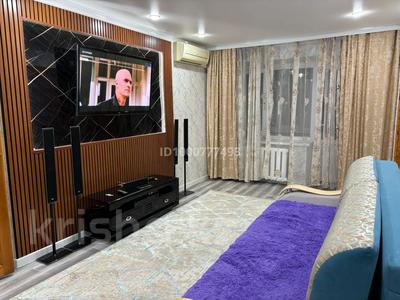 2-комнатная квартира · 50 м² · 4/5 этаж, Ескалиева 106 — Поликлиника за 15 000 ₸ в Уральске