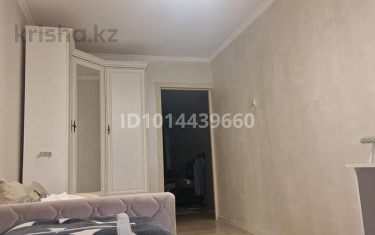 3-комнатная квартира · 60 м² · 5/5 этаж, Утепова — Серкебаева за 350 000 ₸ в Алматы, Бостандыкский р-н — фото 2