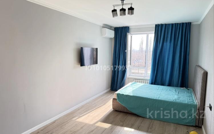 2-комнатная квартира · 59 м² · 3/12 этаж, Аэропортная 58 к1 за 200 000 ₸ в  — фото 2