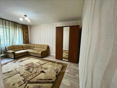 1-комнатная квартира, 40 м², 1/9 этаж, мкр Аксай-4 за 24.5 млн 〒 в Алматы, Ауэзовский р-н