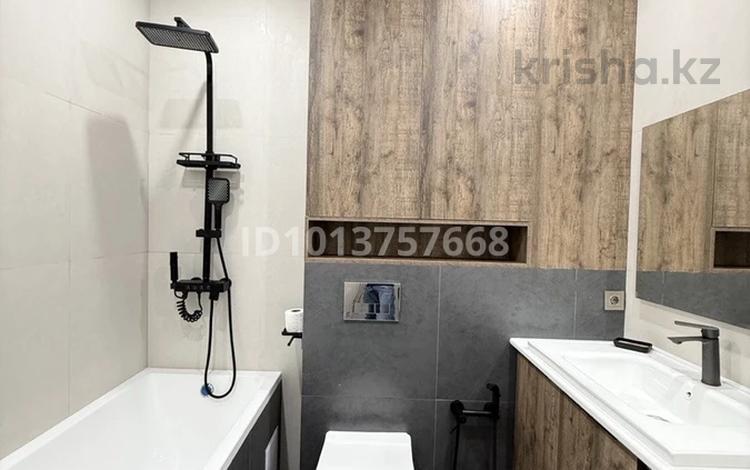 1-бөлмелі пәтер · 35 м² · 2/6 қабат, Кабанбай батыра 107, бағасы: 180 000 ₸ в Астане, Есильский р-н — фото 2