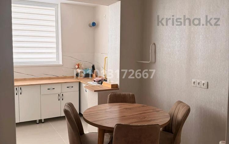 3-комнатная квартира · 71 м² · 5/5 этаж, 28-й мкр 10 за 19.5 млн ₸ в Актау — фото 2