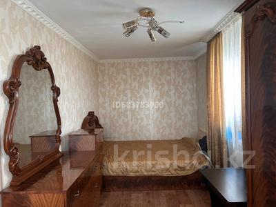 2-бөлмелі пәтер · 42 м² · 5/5 қабат, Майкудук, 15й микрорайон 7, бағасы: 10.5 млн 〒 в Караганде, Алихана Бокейханова р-н