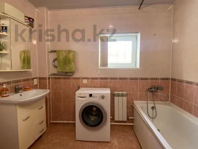 Отдельный дом · 3 комнаты · 96 м² · 10 сот., Санкибай батыра 49а за 18 млн 〒 в Актобе