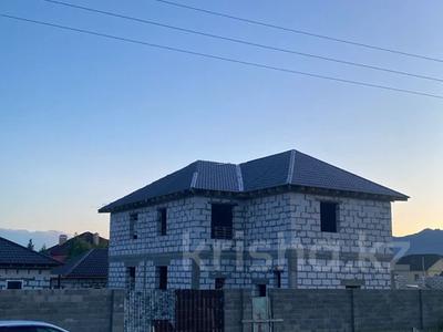 Отдельный дом · 6 комнат · 450 м² · 10 сот., Укили Ыбырай 6Б за 77 млн ₸ в Бурабае