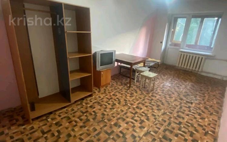 1-бөлмелі пәтер · 32.5 м² · 4/4 қабат, Гагарина — Басенова, бағасы: 200 000 ₸ в Алматы, Бостандыкский р-н — фото 2