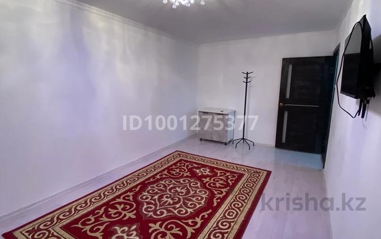 1-комнатная квартира · 30.2 м² · 5/5 этаж, 3 микройон 51 — проспект Махамбета Утемисова за 5 млн 〒 в Кульсары — фото 2