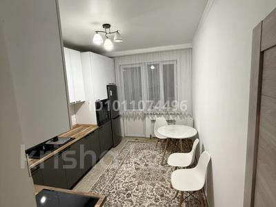 2-комнатная квартира · 63 м² · 3/12 этаж, Кошкарбаева 1140 за 250 000 〒 в 