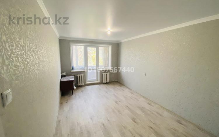 2-комнатная квартира · 42.9 м² · 2/5 этаж, Абая 60 за 8 млн ₸ в Темиртау — фото 2