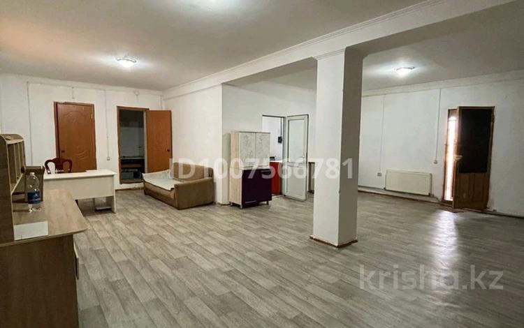 Свободное назначение, офисы, магазины и бутики, склады, фитнес и спорт, образование, кабинеты и рабочие места, студии · 96 м² за 180 000 〒 в  — фото 2