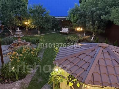 Жеке үй · 6 бөлме · 300 м² · 8 жүзд., Даулеткерей 30, бағасы: 135 млн ₸ в Уральске