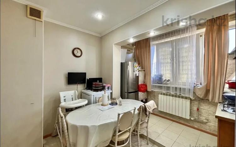 2-комнатная квартира · 53 м² · 7/9 этаж, мкр Аксай-2 за 39 млн ₸ в Алматы, Ауэзовский р-н — фото 6
