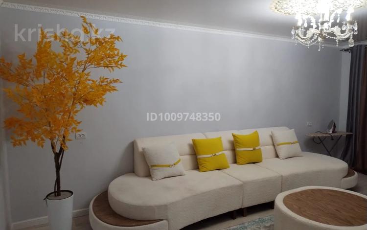 2-бөлмелі пәтер · 45 м² · 2/5 қабат, Бектурганов 15, бағасы: 18 000 ₸ в  — фото 2