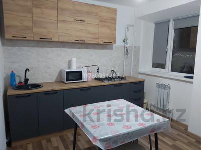 2-бөлмелі пәтер · 54 м² · 7/9 қабат, 10 микрорайон 18, бағасы: 145 000 ₸ в Аксае