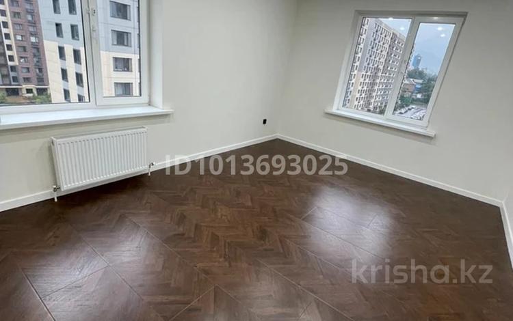 2-комнатная квартира · 43 м² · 7/15 этаж, Райымбека 210 за 43 млн ₸ в Алматы, Алмалинский р-н — фото 2