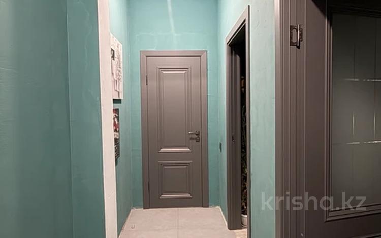 1-бөлмелі пәтер · 42 м² · 10/13 қабат, Кабанбай батыра 252 — Ауэзова, бағасы: 360 000 ₸ в Алматы, Алмалинский р-н — фото 2