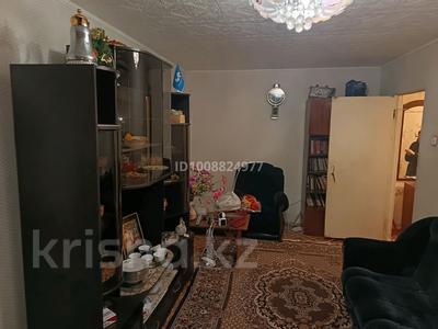 2-комнатная квартира · 54 м² · 2/9 этаж, 8 мкр 25 за 10.5 млн 〒 в Темиртау