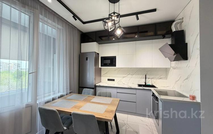 2-бөлмелі пәтер · 65 м² · 4/12 қабат, ул. Каныша Сатпаева 133/1, бағасы: 400 000 ₸ в Алматы, Бостандыкский р-н — фото 2
