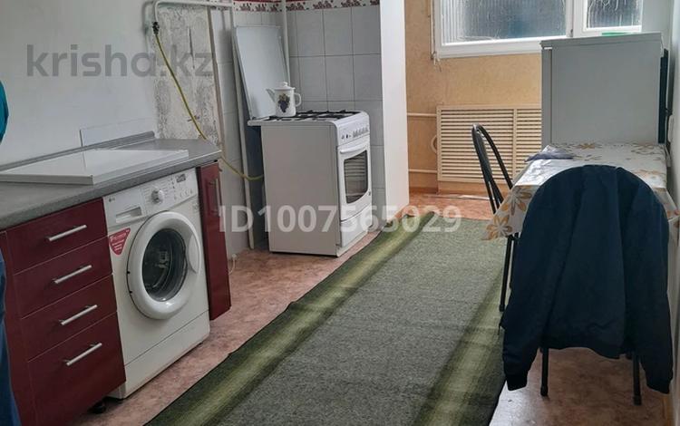 1-комнатная квартира · 39 м² · 3/5 этаж, 28А мкр 8 за 8 млн ₸ в Актау — фото 2