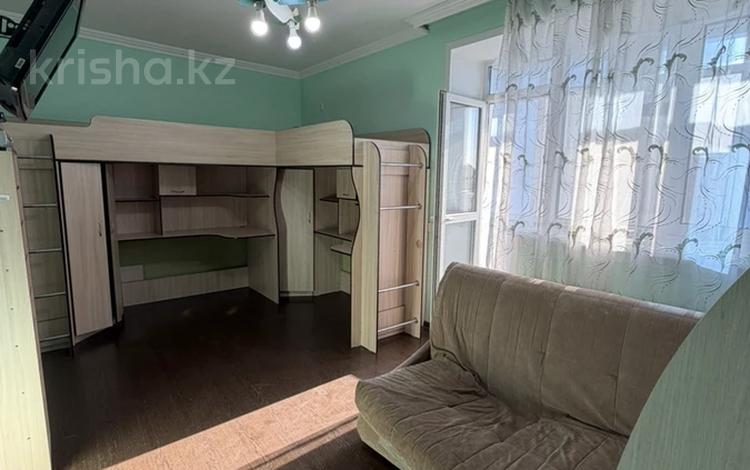 2-комнатная квартира · 72.1 м² · 11/12 этаж, Акмешит 7, 7а, 7/1, 7/3 за 35 млн ₸ в Астане, Есильский р-н — фото 2