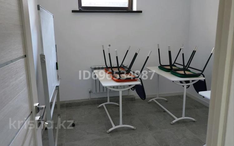 Офисы, склады, образование, кабинеты и рабочие места · 150 м² за 450 000 〒 в Алматы, Наурызбайский р-н — фото 2