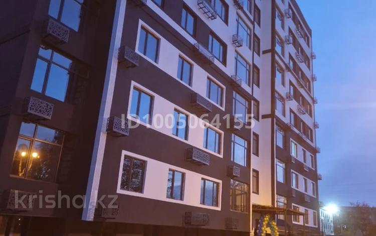 2-бөлмелі пәтер · 65 м² · 2/9 қабат, мкр Центральный, Дружбы 14 — Трц насиха, бағасы: 230 000 ₸ в Атырау — фото 2