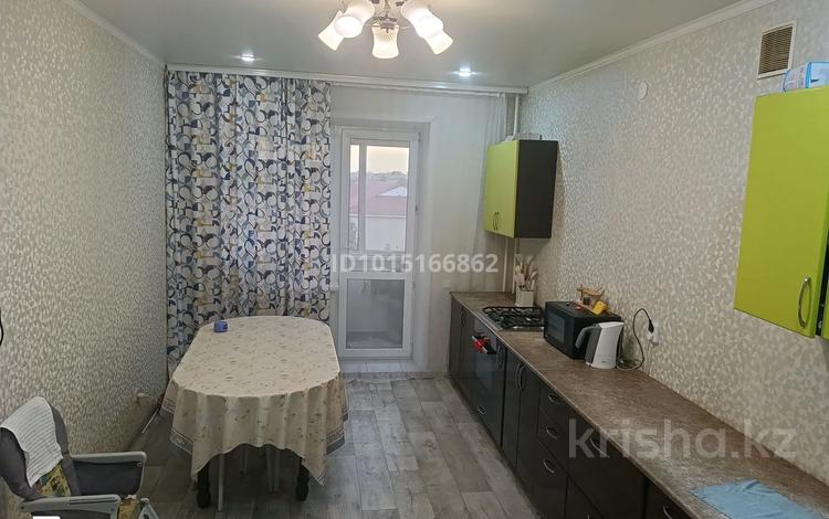 3-бөлмелі пәтер · 100.6 м² · 7/9 қабат, Қобыланды батыр 36А — рядом с магазином солнечный, бағасы: 41 млн ₸ в Костанае — фото 2