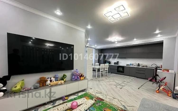 5-комнатная квартира · 121 м², Букар Жырау 25 4 за 188 млн ₸ в Астане, Есильский р-н — фото 2