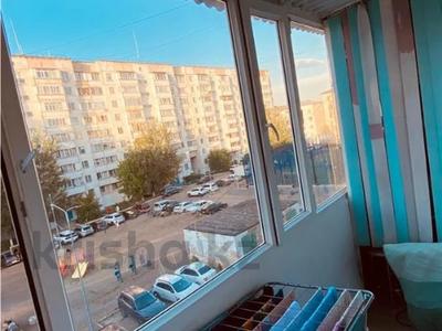 4-комнатная квартира · 86.2 м² · 4/5 этаж, Майкудук, Мкр Голубые пруды за 29.5 млн ₸ в Караганде, Алихана Бокейханова р-н