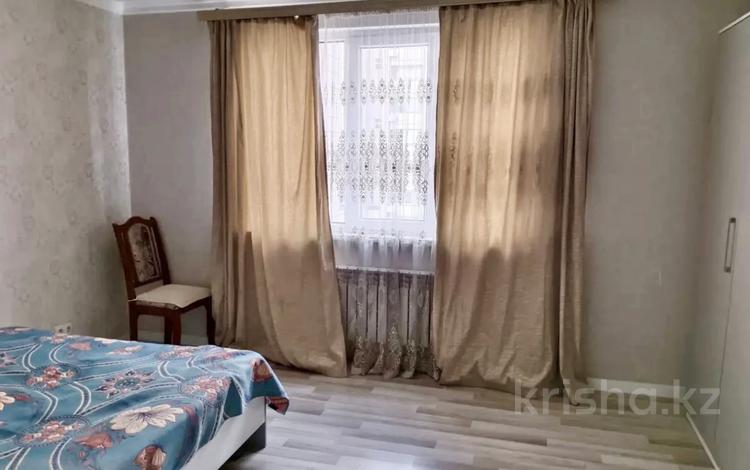 2-комнатная квартира · 40 м² · 5/10 этаж, мкр Аксай-5 25 за 250 000 ₸ в Алматы, Ауэзовский р-н — фото 2