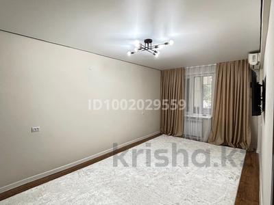 2-бөлмелі пәтер · 45.4 м² · 2/5 қабат, мкр Центральный 7, бағасы: 17.5 млн ₸ в Атырау
