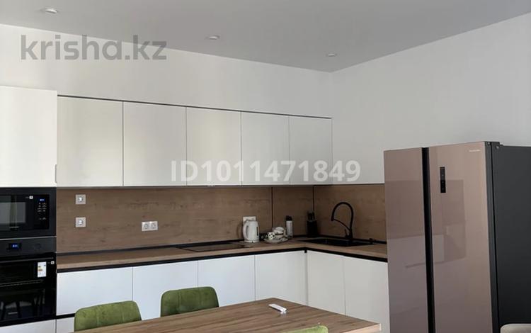 3-комнатная квартира · 110 м² · 3/4 этаж, Аль-Фараби за 700 000 ₸ в Алматы, Бостандыкский р-н — фото 9