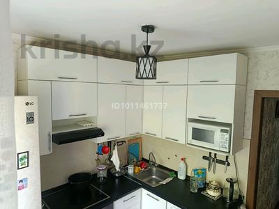 3-комнатная квартира · 58.2 м² · 3/4 этаж, Назарбаева 51/1 — Назарбаева/металлургов за 18.8 млн ₸ в Усть-Каменогорске, Ульбинский