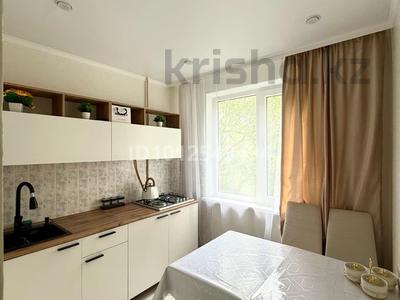 2-бөлмелі пәтер · 43 м² · 4/5 қабат, Маметова — КАЗИТУ, бағасы: 160 000 ₸ в Уральске, мкр Школьник