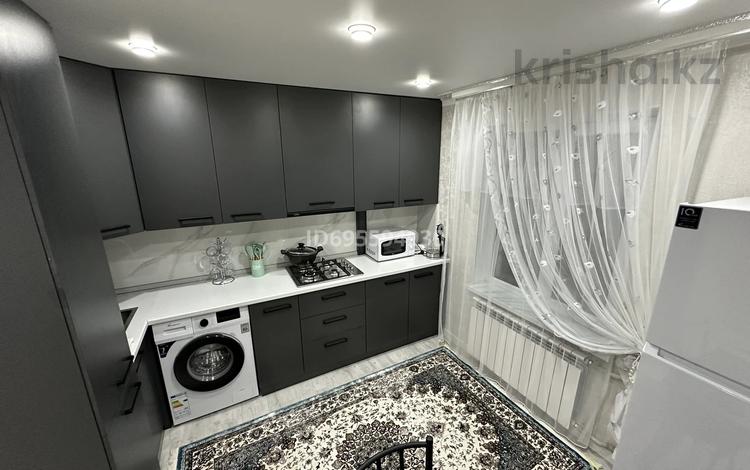 2-комнатная квартира · 60 м² · 2/5 этаж, мкр Восток , Север 113 — улица Жибек жолы. за 18 000 ₸ в Шымкенте, Аль-Фарабийский р-н — фото 21