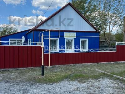 Продажа домов и дачи в Костанайской обл.: Отдельный дом · 5 комнат · 65 м² · 7 сот., Красноармейская 22 за 9.8 млн 〒 Отдельный дом · 5 комнат · 65 м² · 7 сот., Красноармейская 22 за 9.8 млн 〒 в Федоровка
