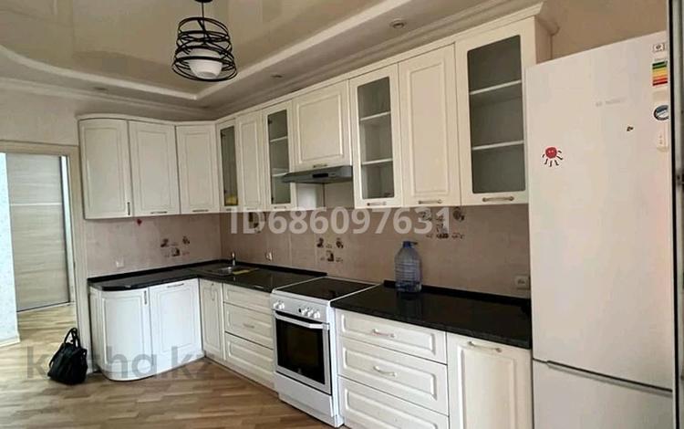 2-комнатная квартира, 71 м², 11 этаж помесячно, Мәңгілік ел 50