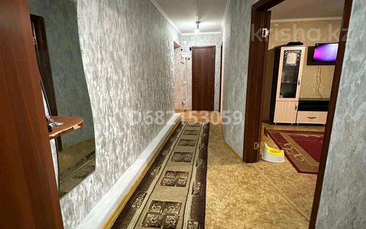 3-комнатная квартира · 74 м² · 8/9 этаж, Юность мкр 19а — Возле войнски част за 220 000 ₸ в Семее — фото 11