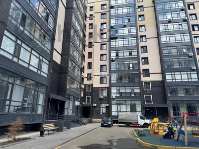 2-комнатная квартира · 84 м² · 10/10 этаж, Курмангазы 98 за 38 млн 〒 в Уральске