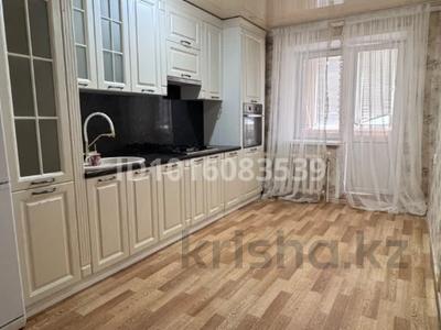 3-бөлмелі пәтер · 77 м² · 2/5 қабат, Зачаганск пгт ш/а. 87 — Қамбар батыр көшесі, Альбина, Алтындар, бағасы: 27.5 млн ₸ в Уральске, мкр. Зачаганск пгт