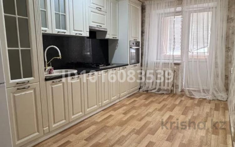 3-бөлмелі пәтер · 77 м² · 2/5 қабат, Зачаганск пгт ш/а. 87 — Қамбар батыр көшесі, Альбина, Алтындар, бағасы: 27.5 млн ₸ в Уральске, мкр. Зачаганск пгт — фото 4